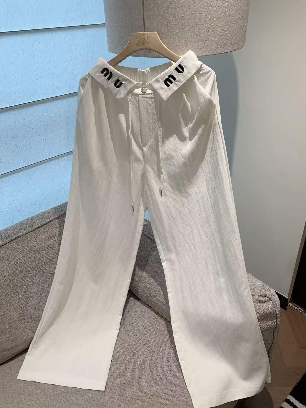 Fashion designer ice silk fabric New Embroidered High Waist Slimming Elegant Fashion All-match Loose Comfortable Casual Denim Wide Leg Pants for Women High-end S--2XL