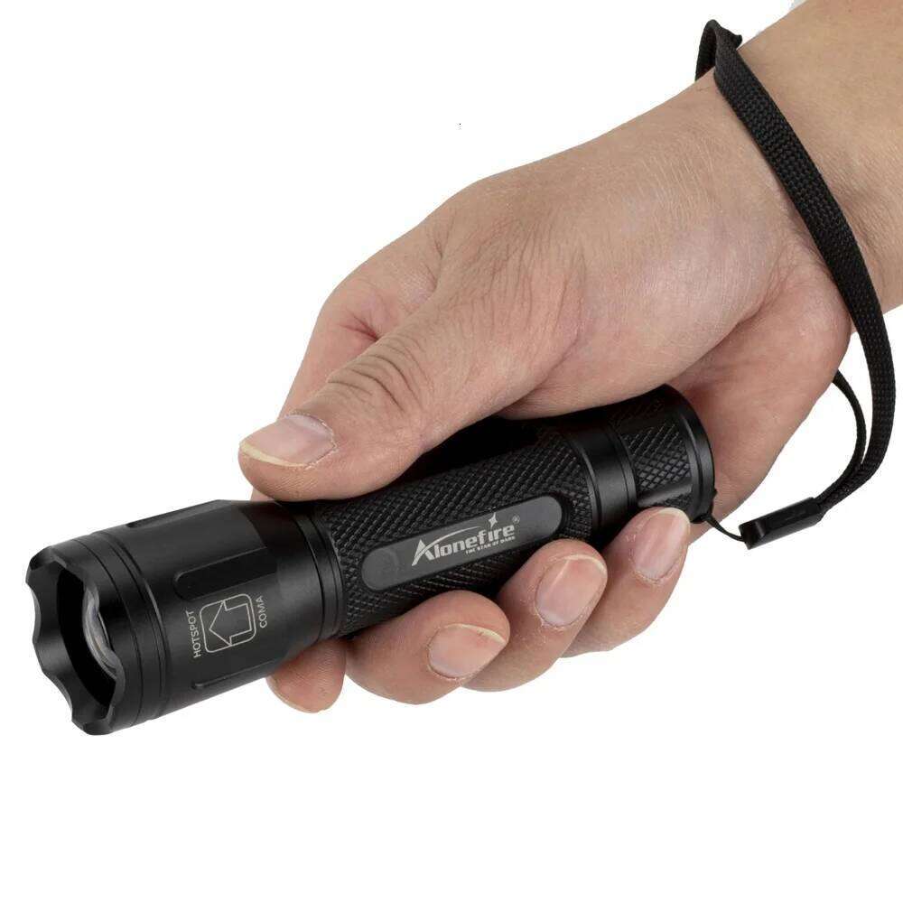 4-In-1 Multicolor LED Flashlight Red Blue Green White Lamp Portable Outdoor Hunting Photography Selfie Hiking High Light Torch Z260301