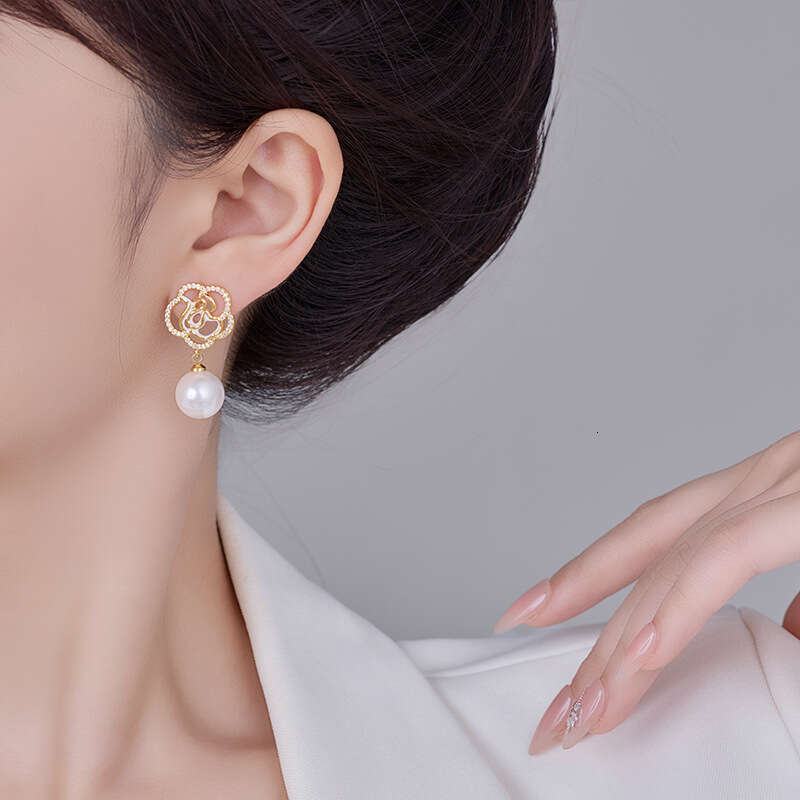 Light Luxury Style Zircon Flower Pearl With High-end Feel S925 Silver Needle Studs Earrings