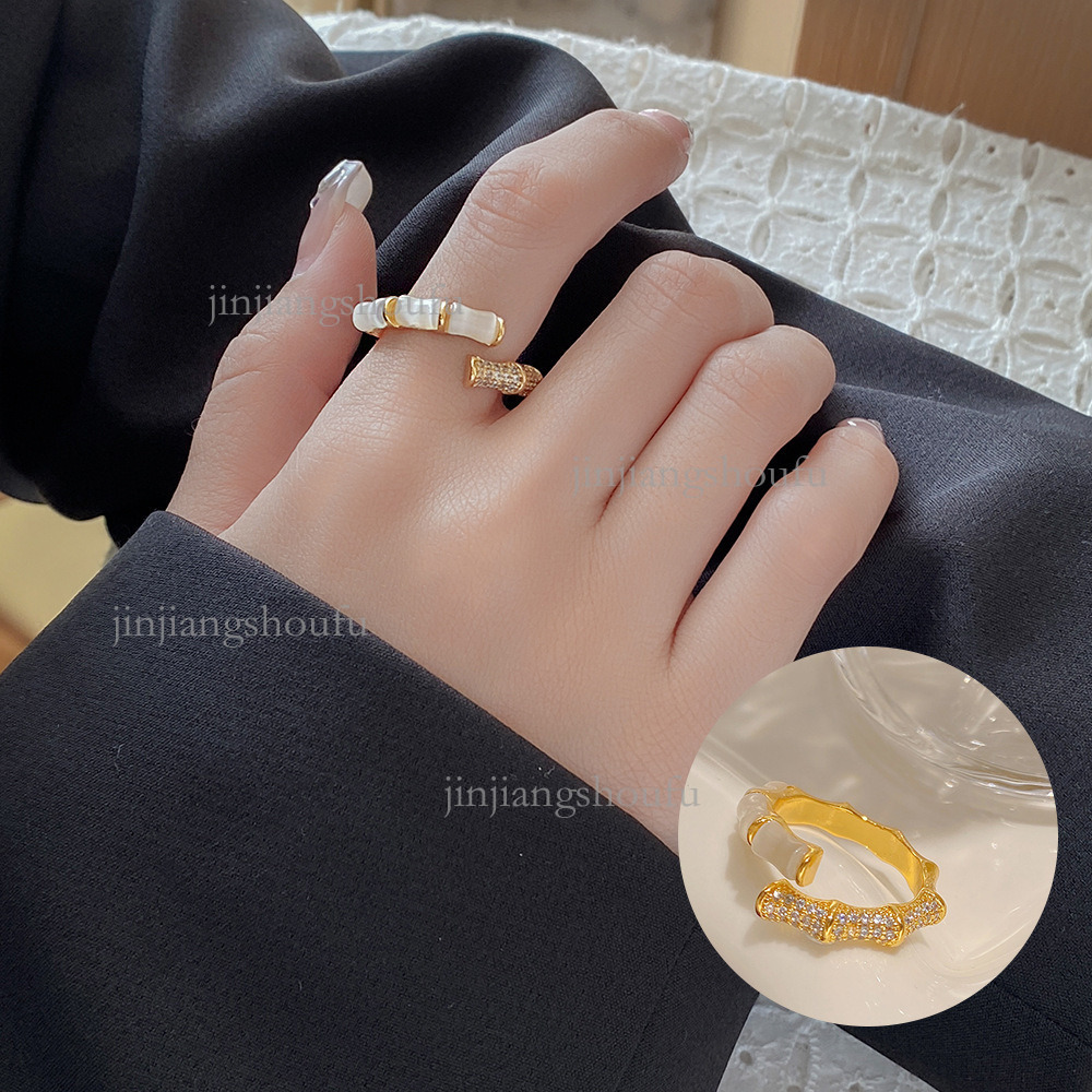 2026 Designer Bracelet Luxury Korean Edition Ins Style Simple Fashion Exquisite Zircon Letter Pearl Ring Adjustable Opening Trendy Women's Handpi