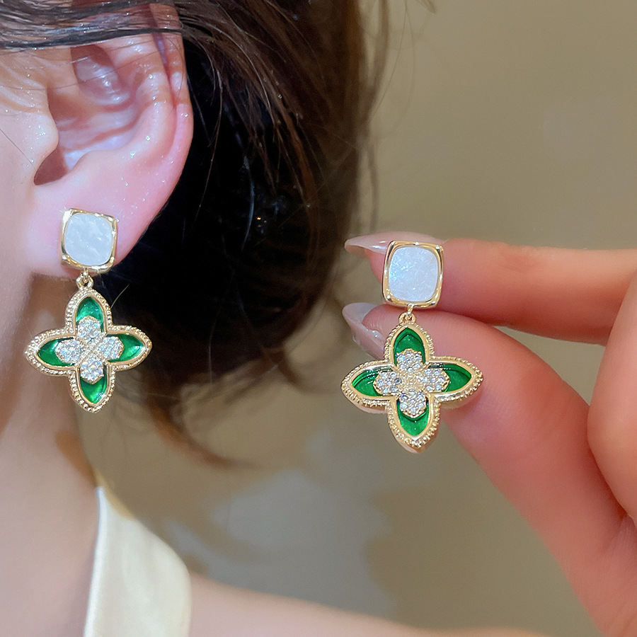 18k real gold plated zircon flower ear clip, vintage elegant niche style earrings, light luxury high-end earrings for women - view 3