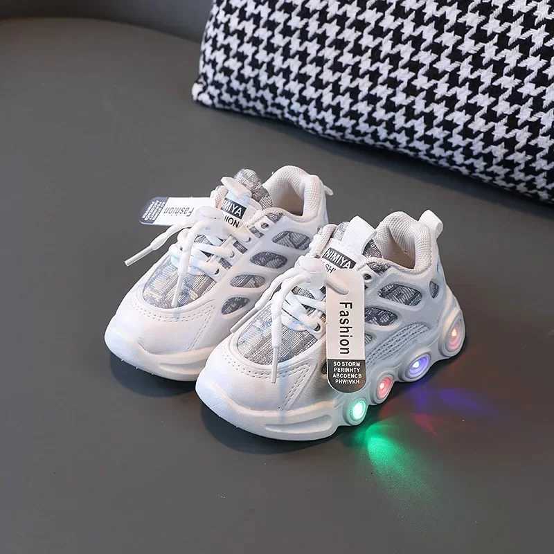 Girls LED Luminous Sneakers Breathable Casual Walking Shoes for Baby ToddlersT260302