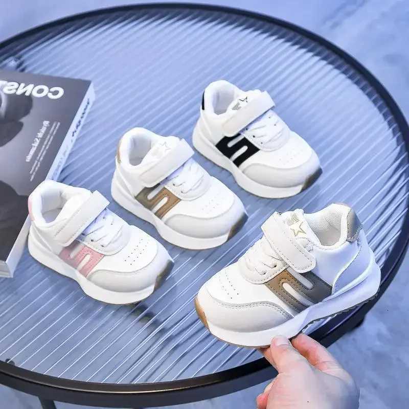 Kids Casual Sneakers New Fashion Round Toe Hook Loop Soft Thick Bottom Non-slip Outdoor Sports ShoesT260302