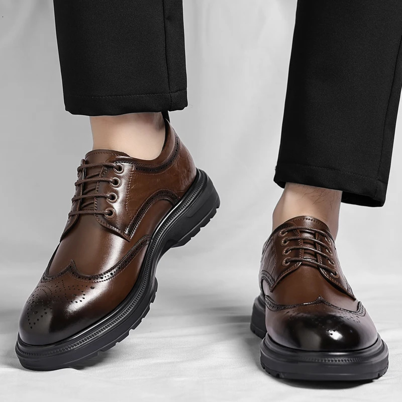 Mens Leather Oxford Shoes for Men Formal Derby Dress Shoes Business Casual Wingtip Brogues for Wedding Party Work Footwear 260228