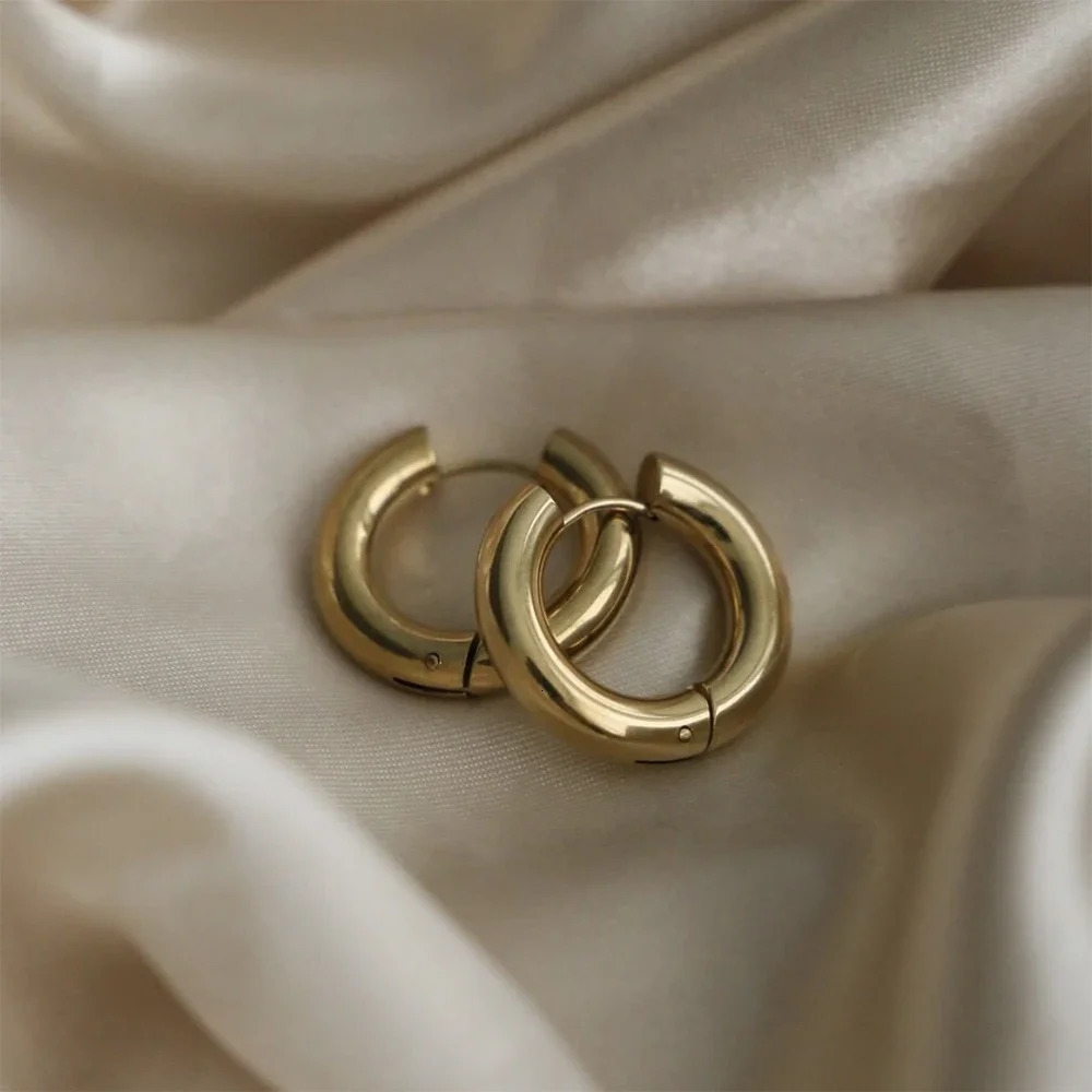 Classic Stainless Steel Ear Buckle for Women Trendy Gold Color Small Large Circle Hoop Earrings Punk Hip Hop Jewelry Accessories 260228