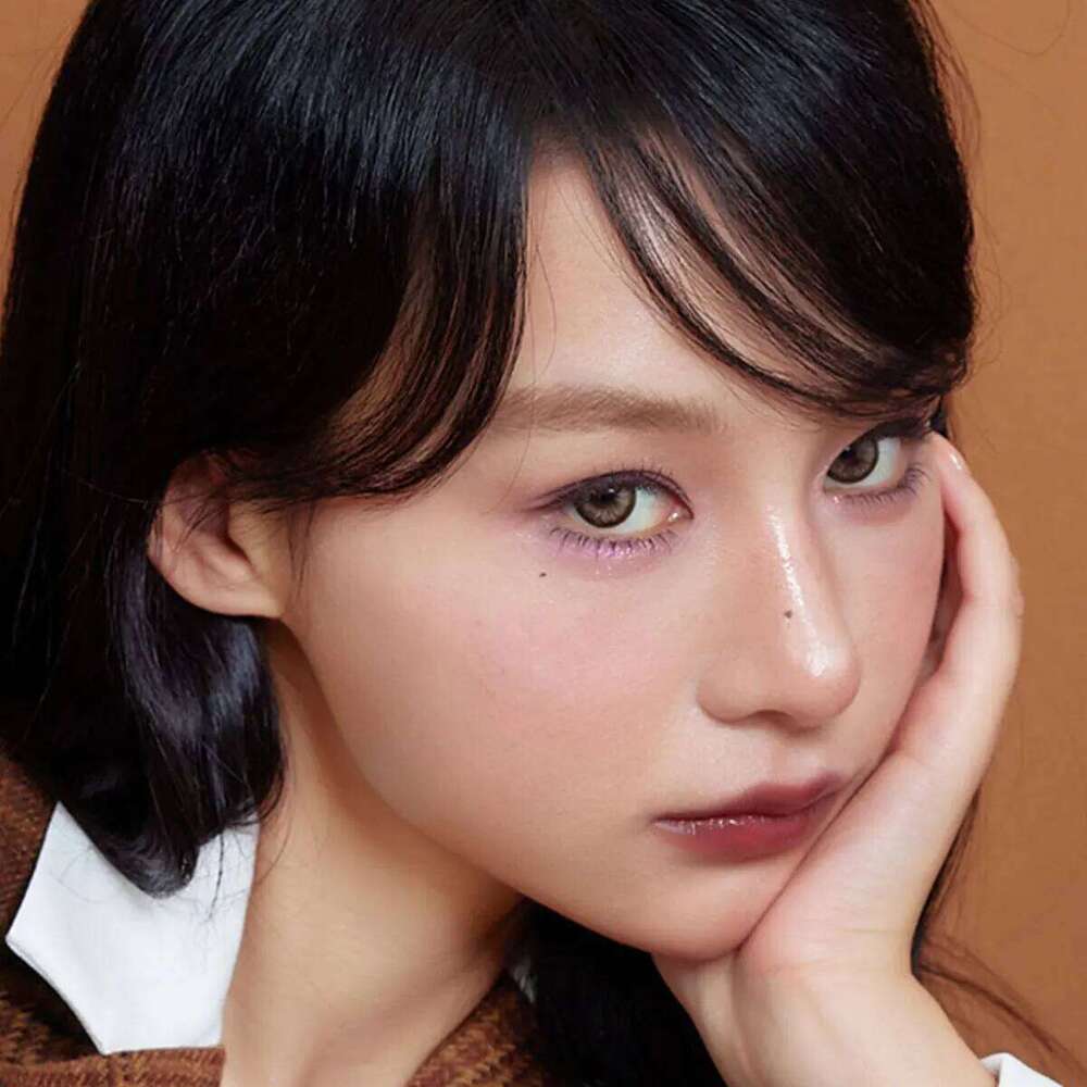 haggard Emo Monster Melting Balm,Solid Glossy Balm Texture,Lightweight Non-Sticky,Natural Color Payoff,Lip Highlighting H260302