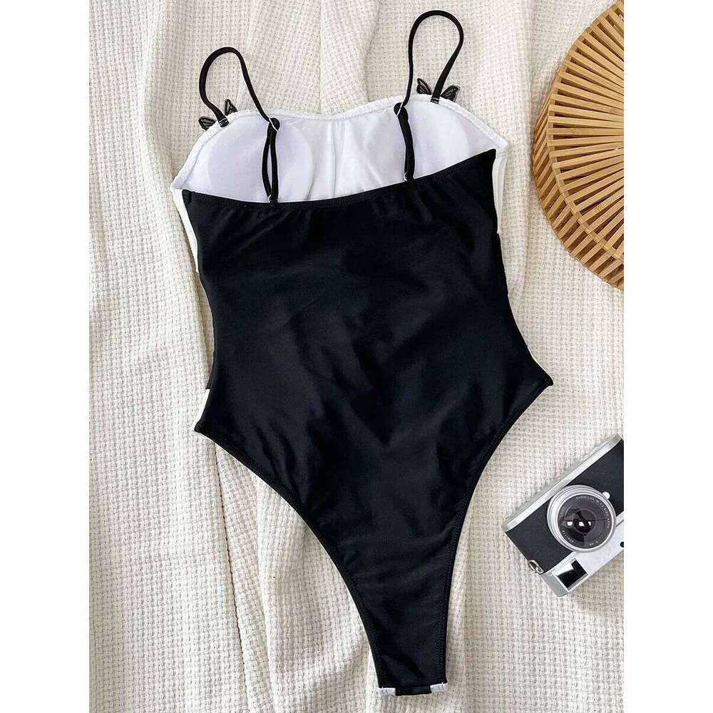 Sexy Splicing Wrinkled Women Swimwear One Piece Swimsuit Female High Cut Monokini Black Contrast Bathing Suit Swim Beach Wear Z260301