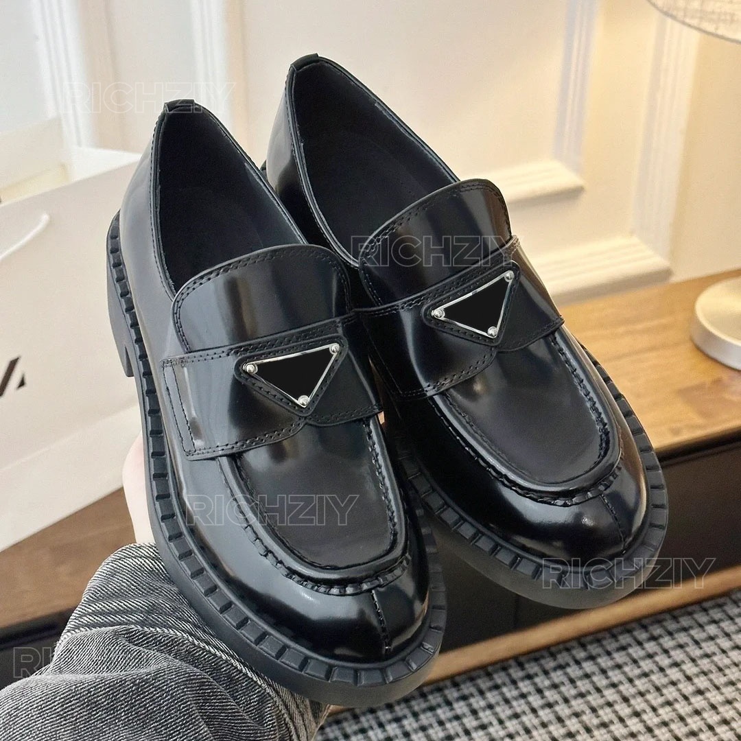 Designer Loafers Monolith Leather Brushed pradep Loafer Shoes men loafers Classic Triangle Patent loafers Womens loafers Dress shoes Chunky Sneakers Eur 35-46