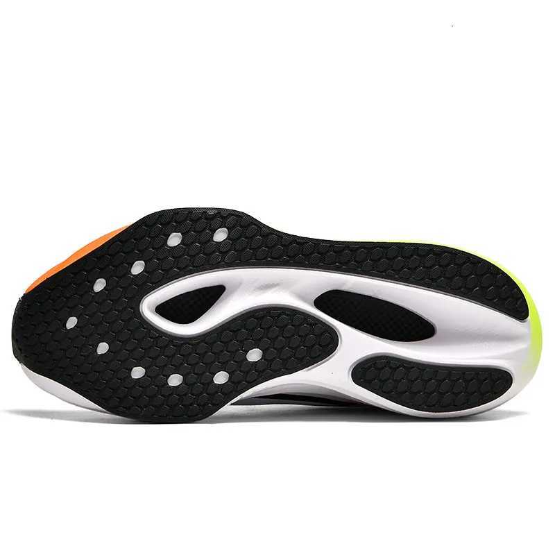 Marathon Carbon Plate Sports Running Shoes Men New Breathable Lightweight Mesh Sport Shoes Women Comfor slip on Sneakers 35-44 K260302