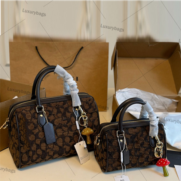 Rowan Bag Boston Bag Designer Rowan Pillow Bag Womens Handbags Luxury Corssbody Shoulder Bag Leather Tote Satchels Clutch Wallet Ladies Travel womens Tote bag