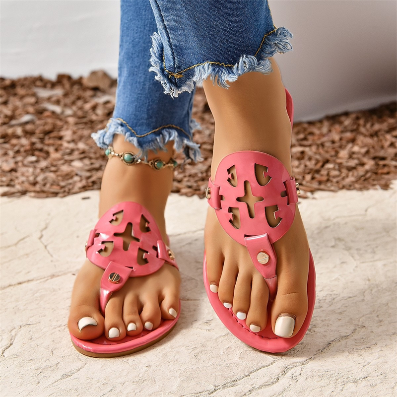 Free shipping 2026 hot summer breathable and comfortable flip flops for casual home and outdoor flat designer slippers for women