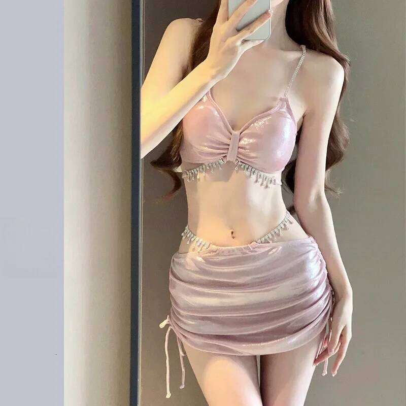 2025 New Women's Bikini Set High-End Feel Three-Piece Rhinestone Swimwear for Beach Vacation and Hot Spring traje de bao mujer Z260301