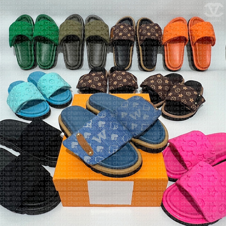 Designer Pool Pillow Sliders Women Men Sandals slippers Flat Comfort Mules Slides sandles Classic Prints Embossed Summer Sandal Black vintage sandale Shoes 003