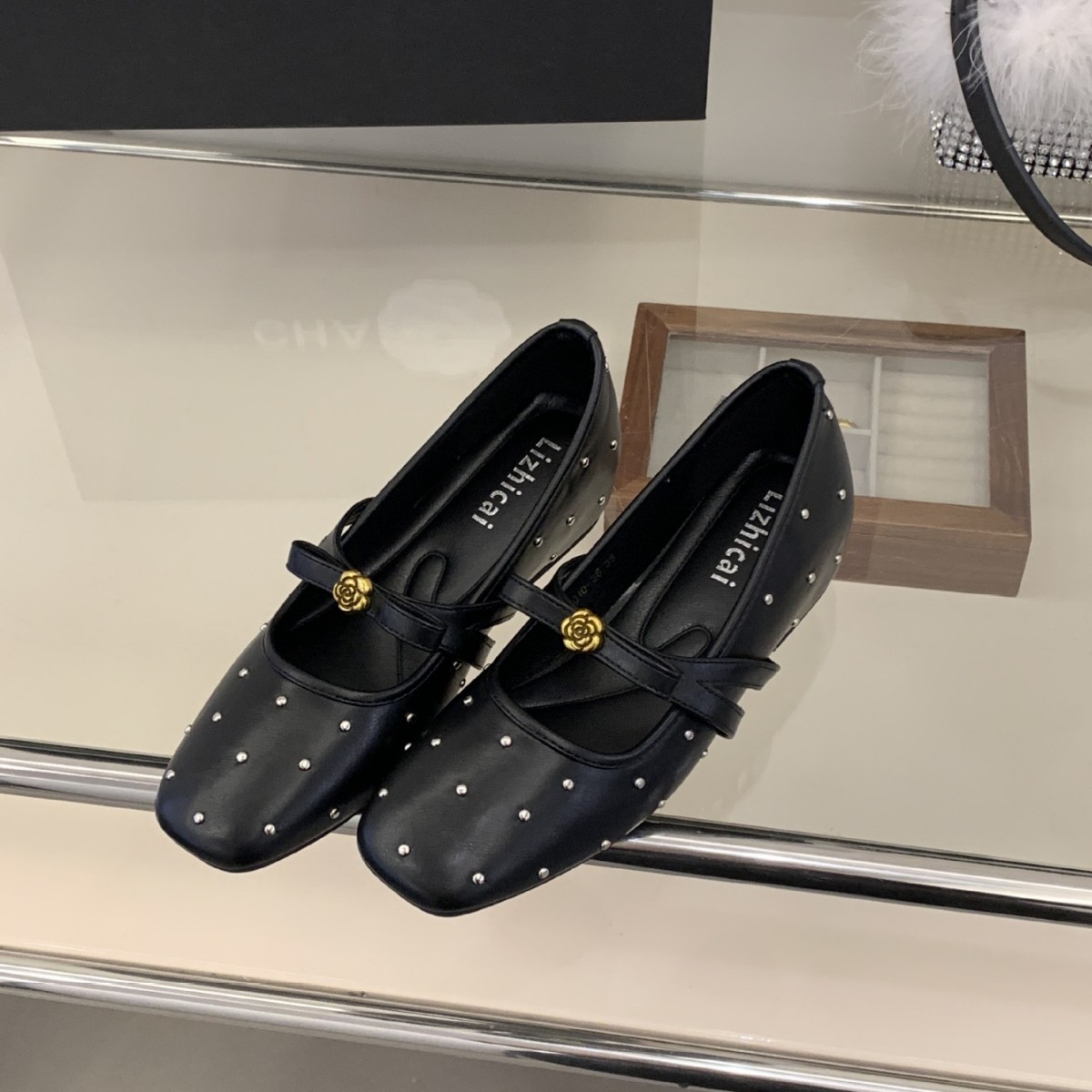 new Free Shipping Dress Shoes Fashionable and comfortable high heels make women's shoes look slimmer for daily wear