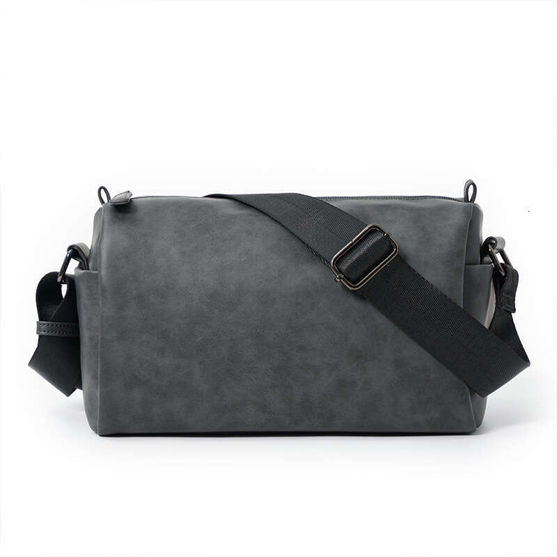 Luxury Shoulder Bags Totes Hobo New Cylinder Single Simple Casual Korean Style Trendy Men S Crossbody Bag Small Backpack SENYY