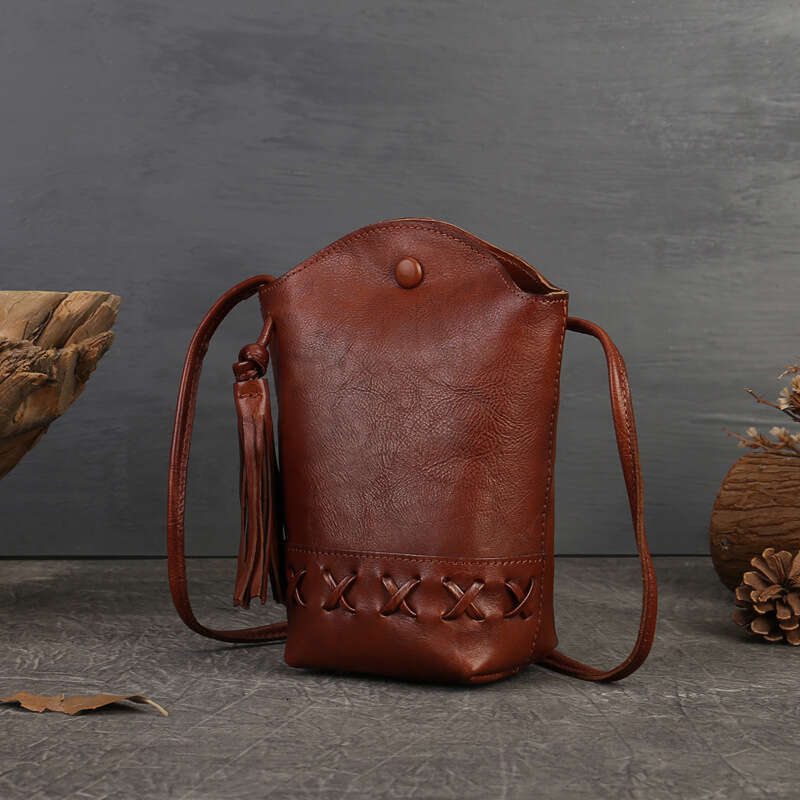 Luxury Shoulder Bags Totes Hobo New Genuine Leather Women S Retro Top Layer Cowhide Woven Phone Mini Crossbody Casual Tassel Bucket Bag SENYY