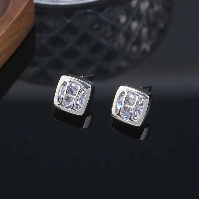 H Zirconia Square Stud Earrings High-end Luxury With Versatile And Elegant Design Silver Needle Earrings