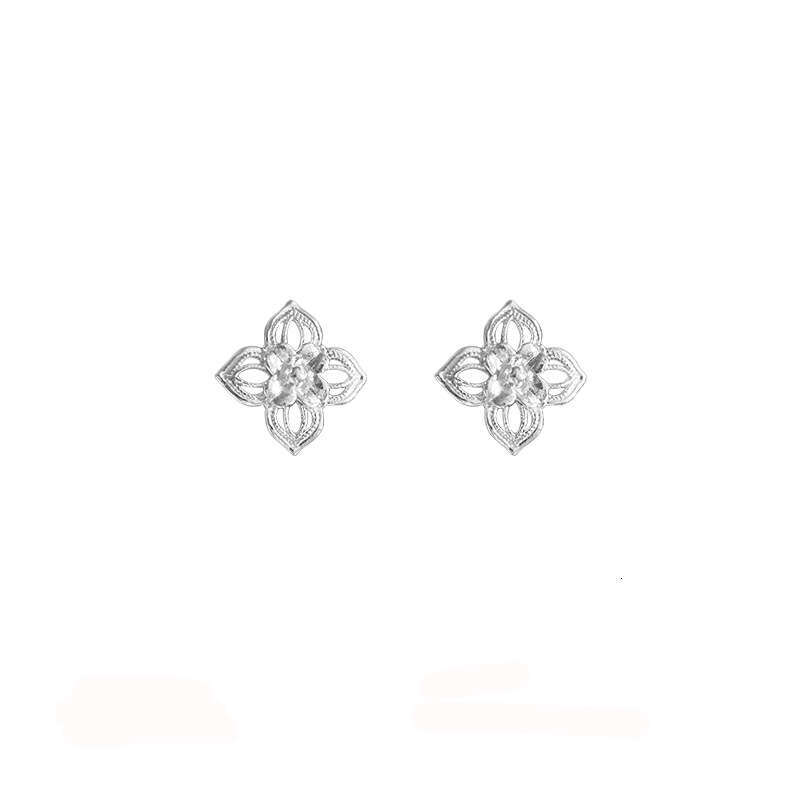 Hollow Four-leaf Clover Earrings Women Forest-style Trendy Versatile Accessory