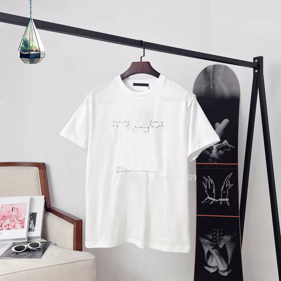 2026 Tees Mens Designers T Shirt Man Womens tshirts With Letters Print Short Sleeves Summer Shirts Men Loose Tees Asian size S-XXXL ho2571