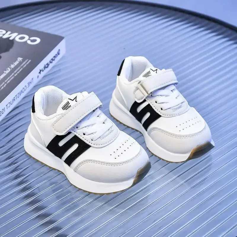 Kids Casual Sneakers New Fashion Round Toe Hook Loop Soft Thick Bottom Non-slip Outdoor Sports ShoesT260302