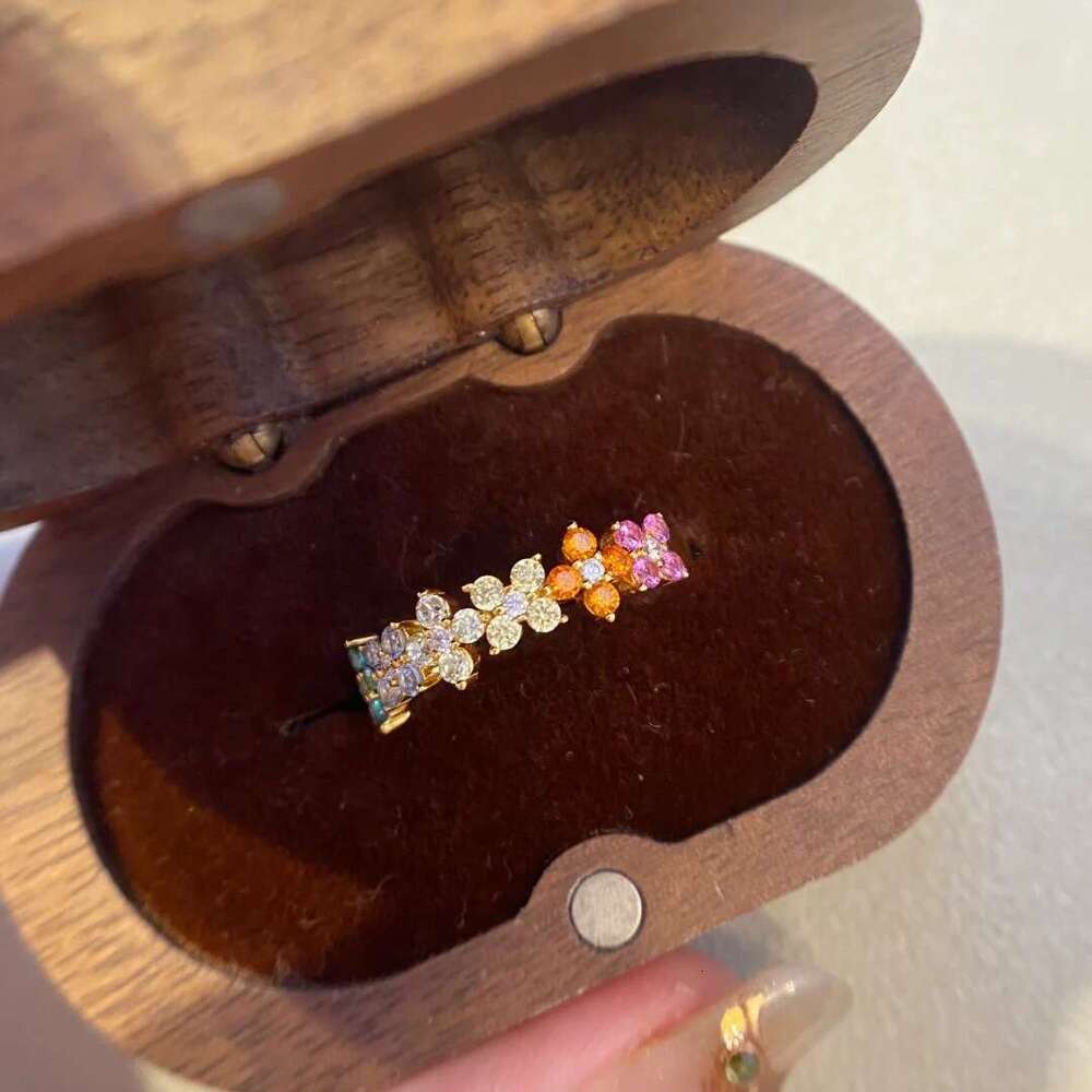 Four-Leaf Clover Fashion Luxury Ring Colorful Diamond-Studded Monet Garden Floral Jewelry Stackable Women's Ring