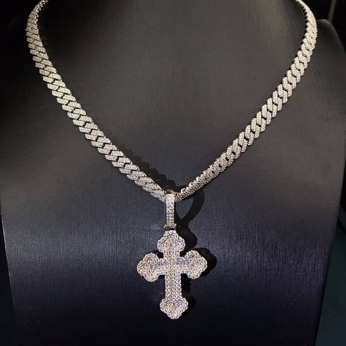 Hot Selling 925 Silver Chains 8mm 10mm Cuban Chain Moissanite Bracelets Vvs Moissanite Chain Hiphop Men Moissanite Cuban Link