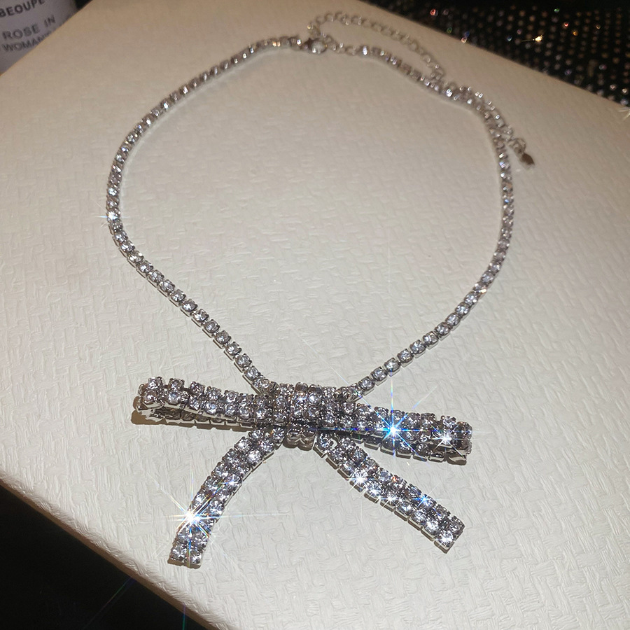 Super fairy-like diamond-encrusted bow pendant necklace, exquisite, sweet, elegant, and stylish collarbone chain, light luxury, niche, versatile acces - view 7