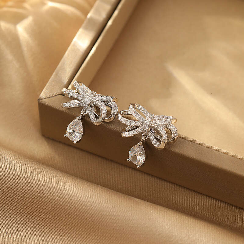 New Zircon-inlaid Silver Butterfly Earrings Fashionable Versatile With Unique Ancient