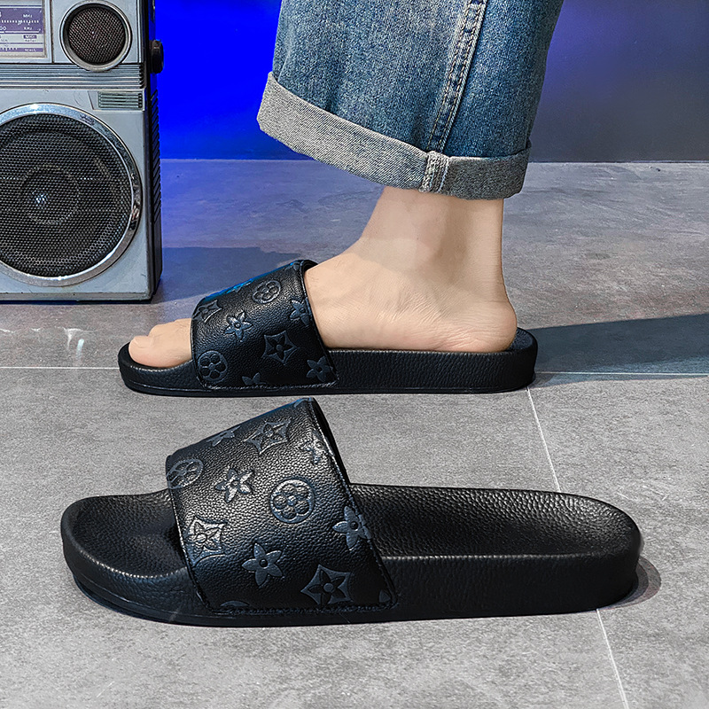Hot new free shipping designer slippers for mens flat slippers beige black Fashionable and versatile anti slip summer slippers for outdoor wear on the
