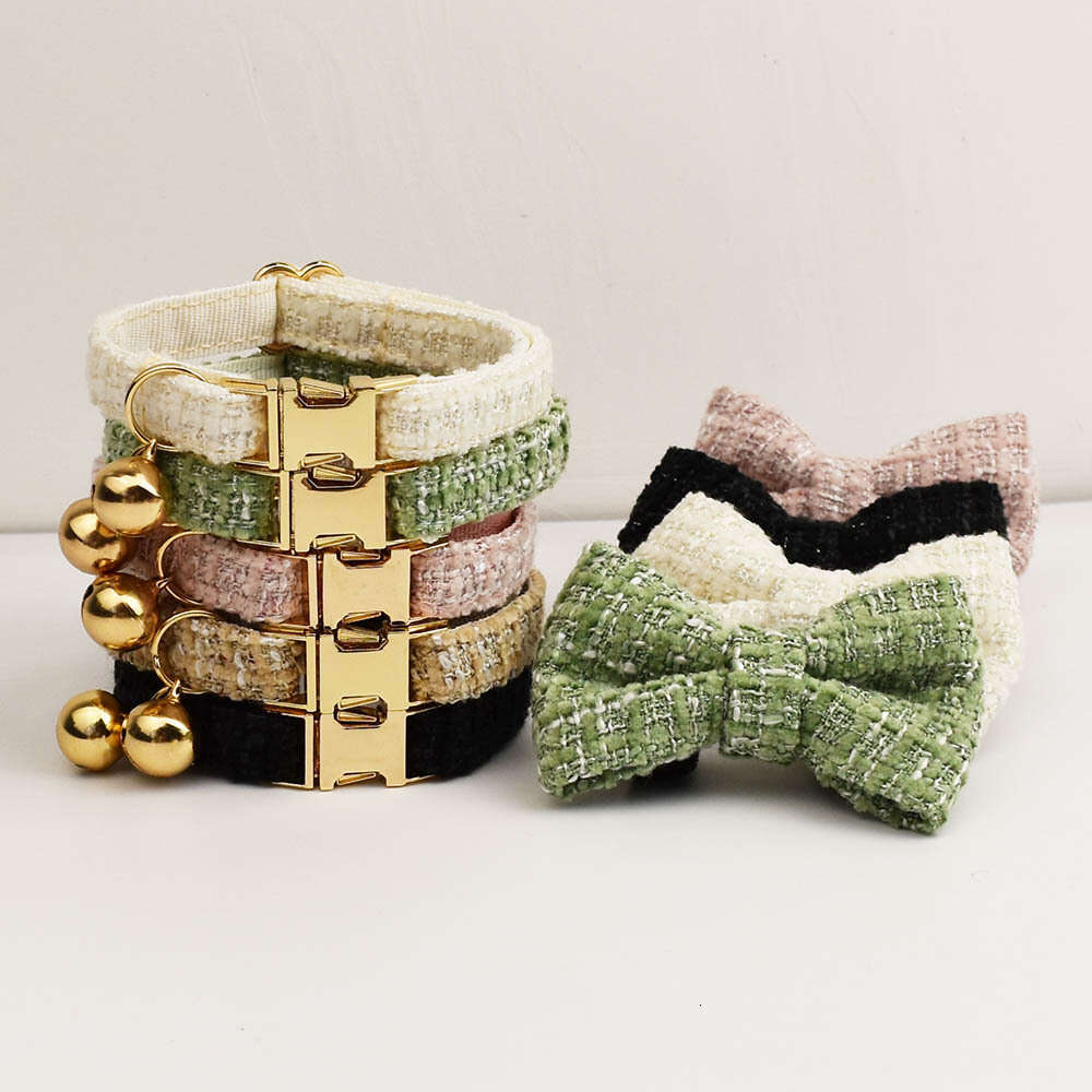Pet Dog Collar Dog Clothes Luxury Tweed Pet Collar with Bell Adjustable Safety Buckle Multi Color Cat Dog Collar Wholesale
