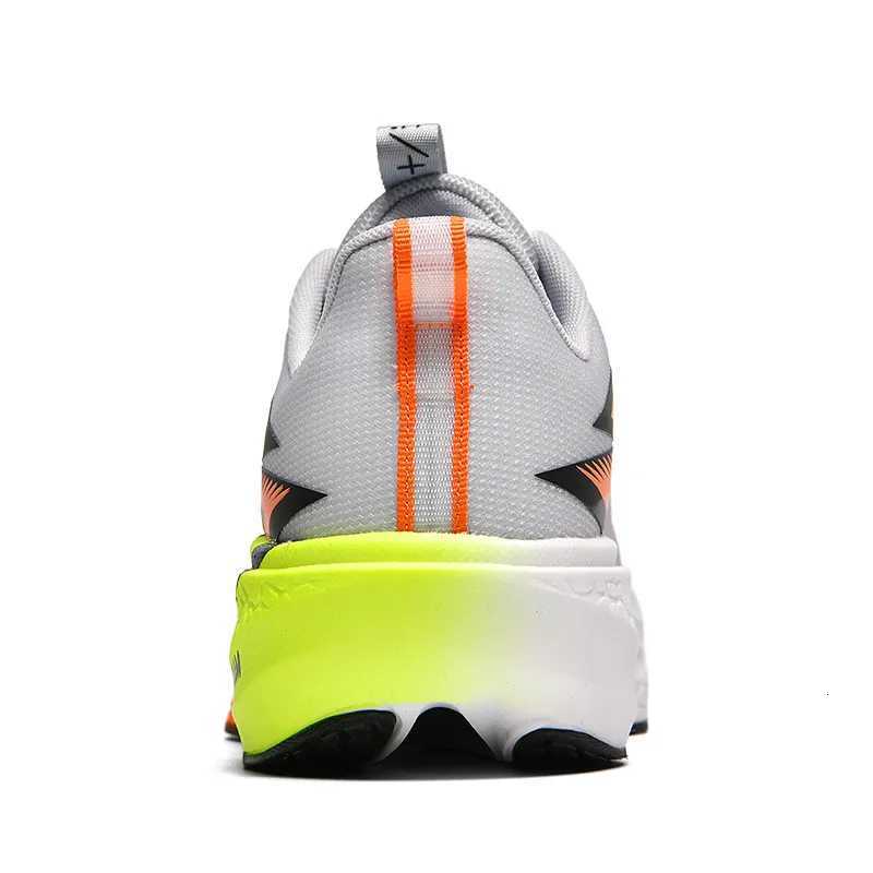 Marathon Carbon Plate Sports Running Shoes Men New Breathable Lightweight Mesh Sport Shoes Women Comfor slip on Sneakers 35-44 K260302