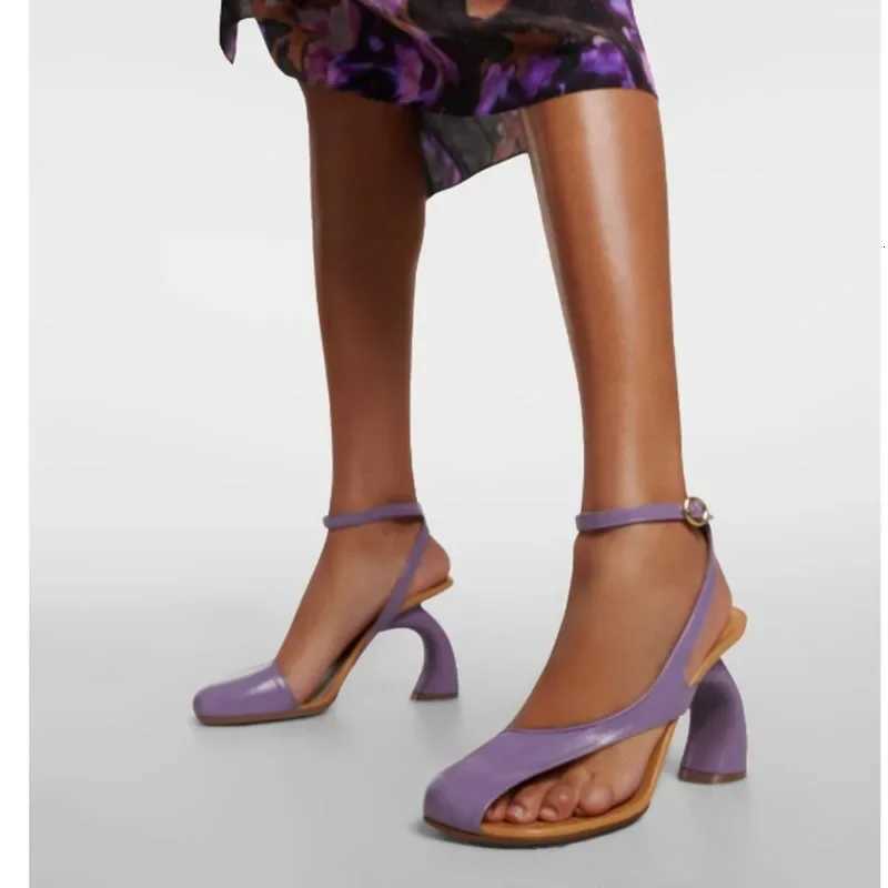 2025 European and American Womens Spring and Summer Open Toed Thick High Heels Square Head One Button Strap Large Sandals K260302