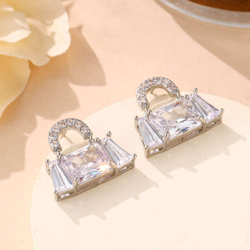 Fashionable Luxurious Zircon Earrings for Women High-End Personalized and Stylish