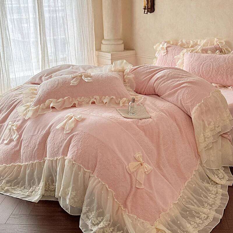 Carved Velvet Double Layer Lace Ruffles Bow Princess Bedding Set Winter Warm Duvet Cover Flat/Fitted Bed Sheet Pillowcases 4Pcs W260302