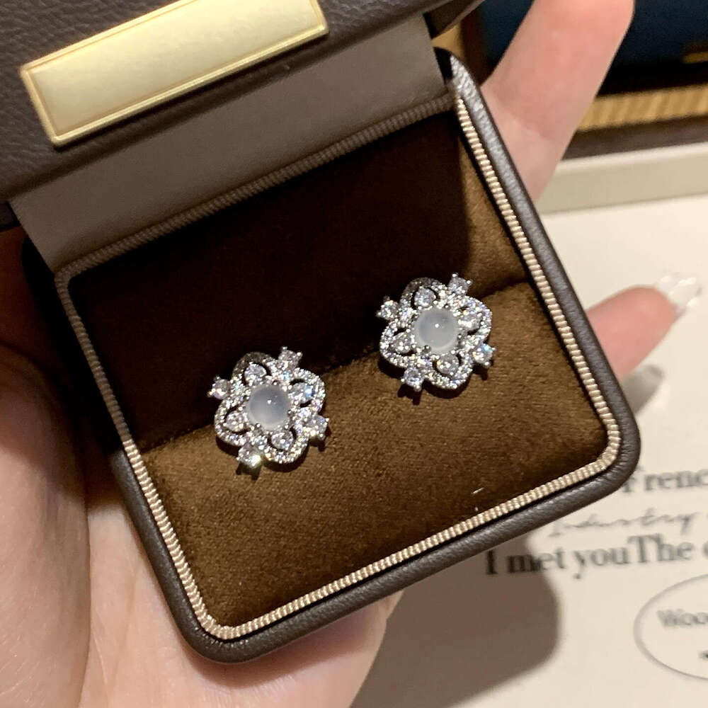 Full-diamond Four-leaf Clover For Women Chinese-style Zircon With A High-end Feel Imitation Chalcedony Earrings