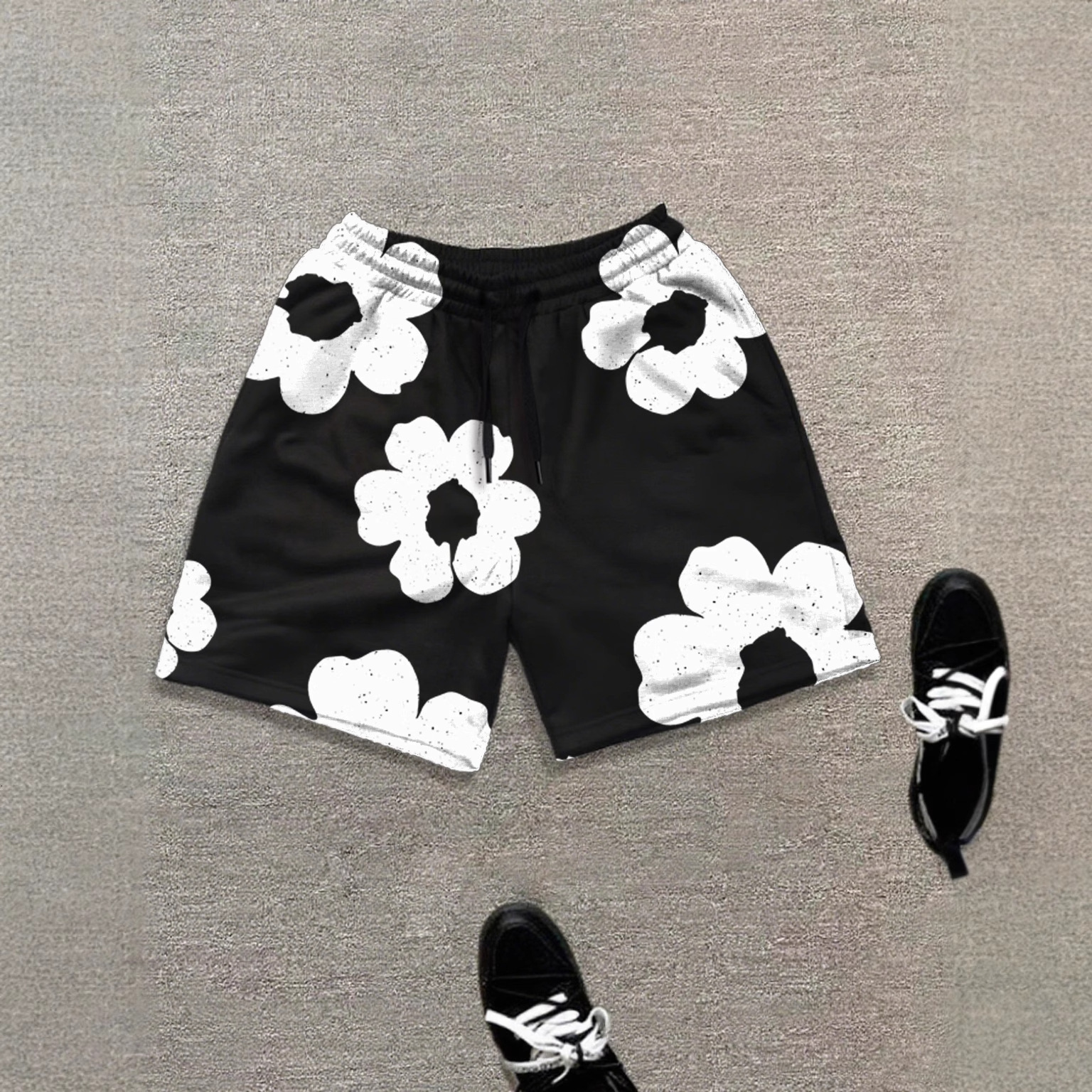 2026 Luxury Brand Designer Clothing Men's Summer Black And White Floral Print Shorts Trendy Fashion Casual Sports Shorts New Versatile Spring Sum