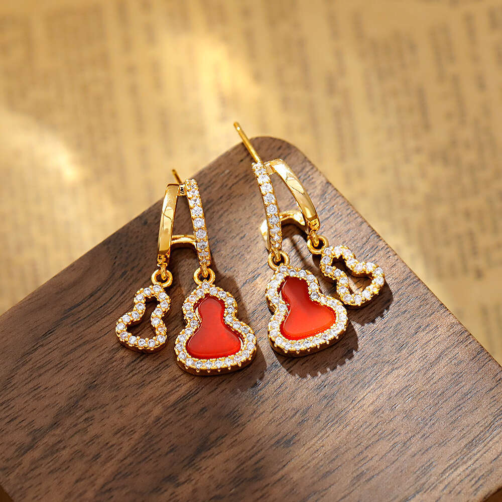 Luxurious Red Agate Gourd Earrings For Women Unique Design With Tassels