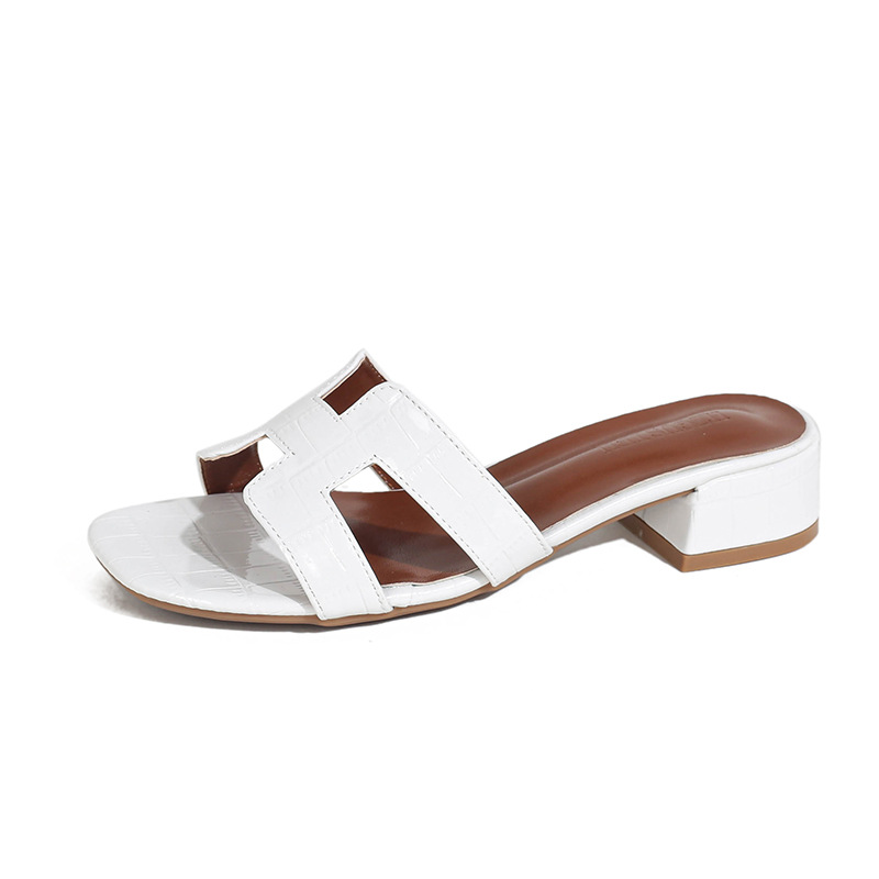 HZGUSIFU 2026 Summer Classic Slippers New Free shipping Outdoor Versatile Designer Sandals Casual Fashion Trendy 3cm High Heel Sandals for Women