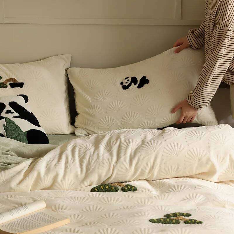 Customizable milk fleece towel embroidery four-piece set autumn and winter thickened warm bed sheet quilt cover W260302