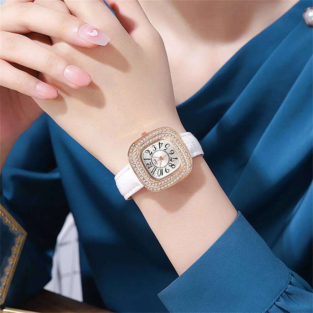 Fashion Full Star Luxury Ladies Square Arabic Numerals Quartz Watch Casual Green Leather Women's Gift Clock Wristwatch XJ260303