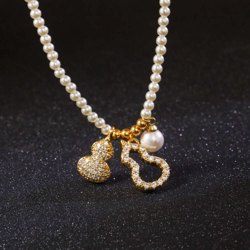 Round Millet Pearl Necklace For Women Diamond-encrusted Gourd Pendant Collarbone Chain Neck Accessory