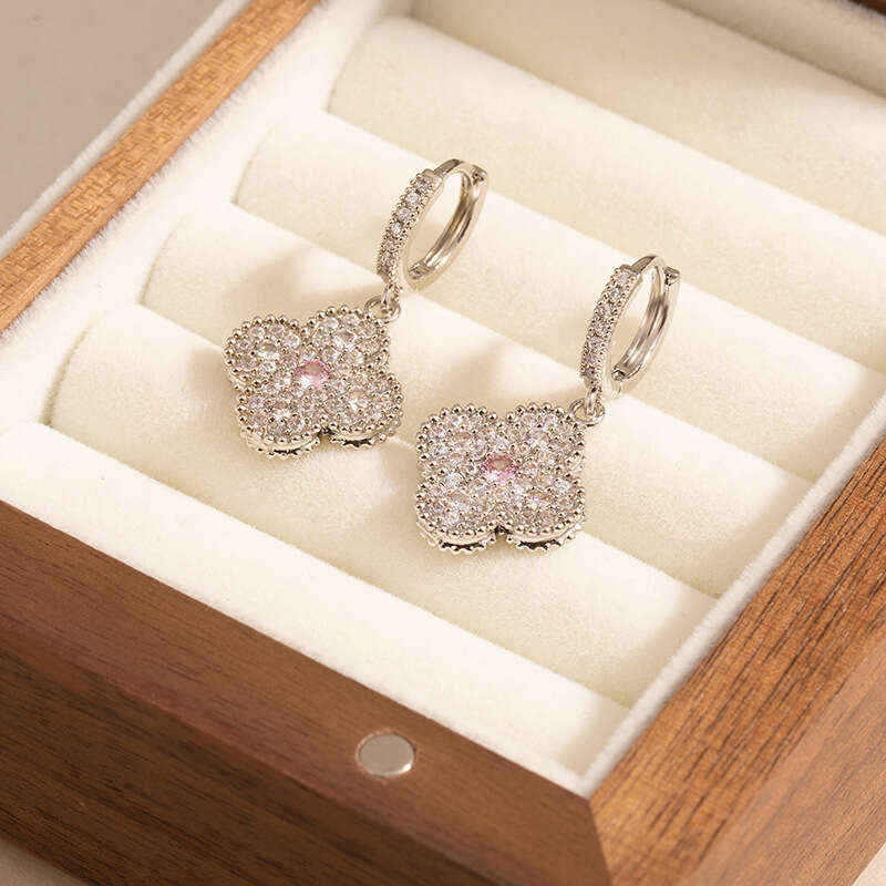 Inlaid Zirconia Ins-style OL Light Luxury High-end Exquisite Four-leaf Clover Earrings For Women