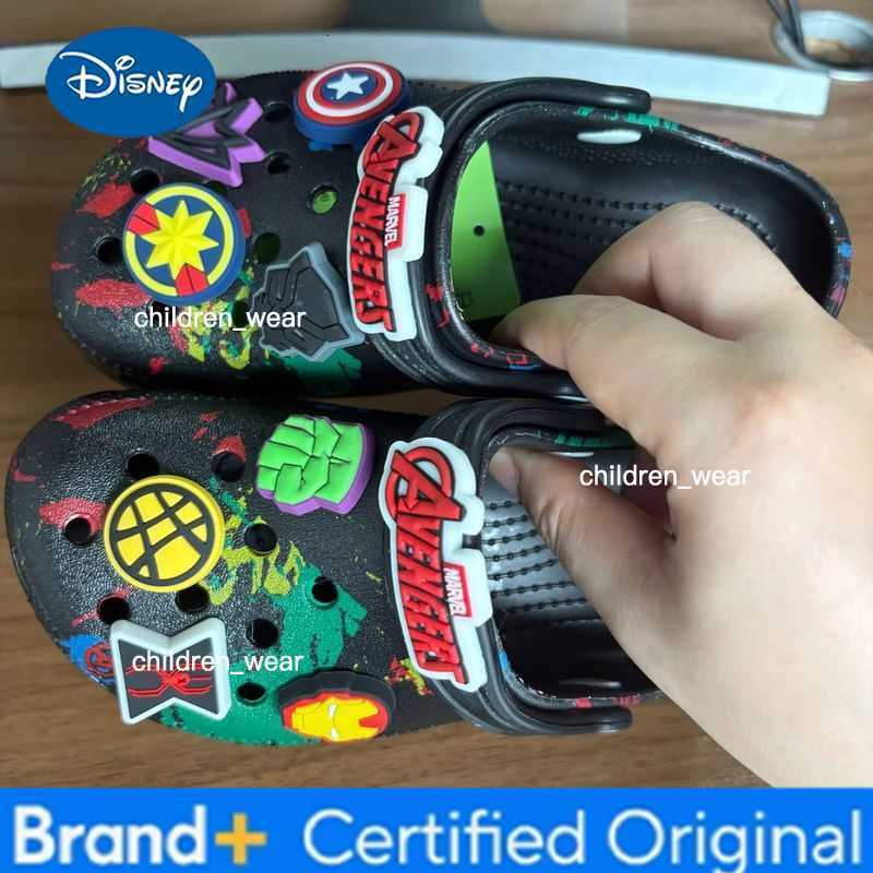 Disney Hot In Stock Avengers Anime Surrounding Shoes Slippers Boy Girl Avengers Anti Slip Anti Odor Beach Sandals Birthday Gift H260303