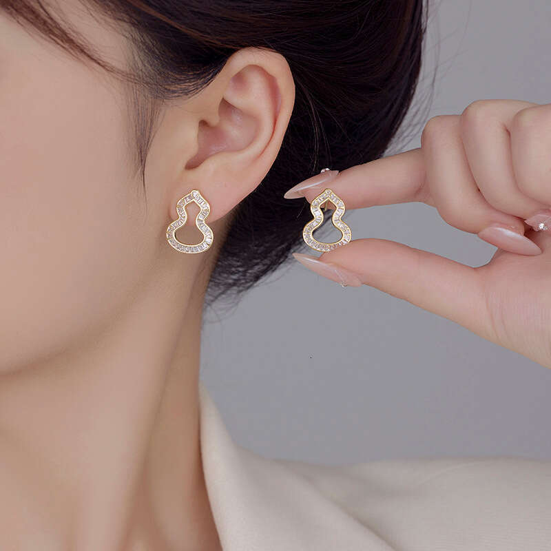 Micro-inlaid Zircon Gourd-shaped Earrings S925 Silver Pins Elegant Exquisite Hollow Design Earrings
