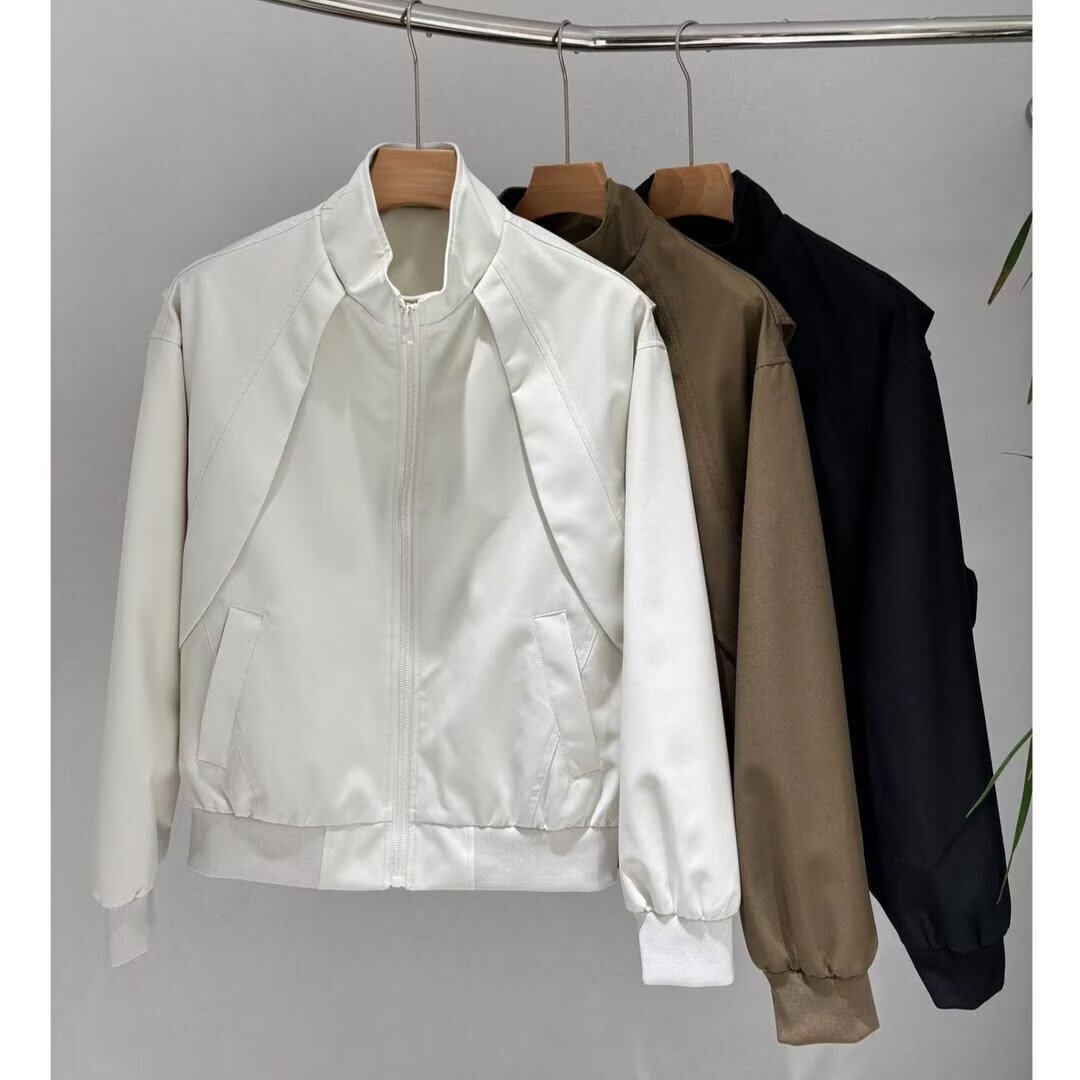 Spring Nd Autumn Old Money Style Stnd Collr Jcket For Men Simple Nd Fshionble Designer Jacket With Stylish Ptchwork Design Verstile Csul Top