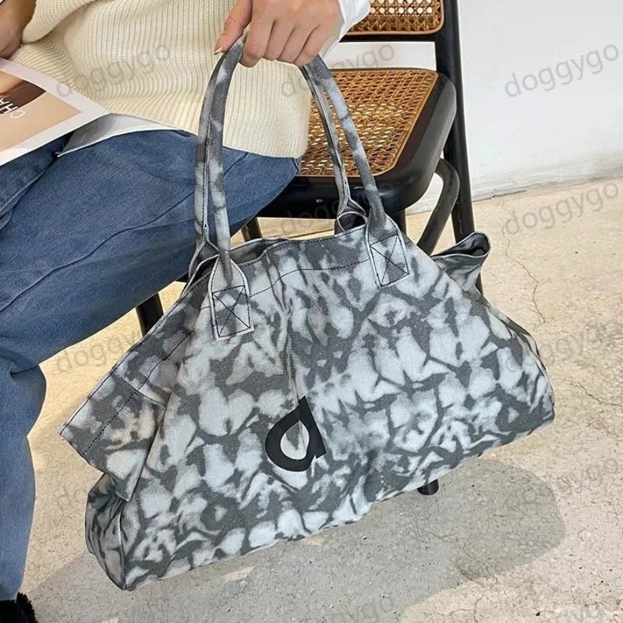 Designer Tote Bag Men and Women Fiess Handheld Yoga Large Capacity Short Distance Travel Bag Canvas Shopper Tote Gym Yoga Bag