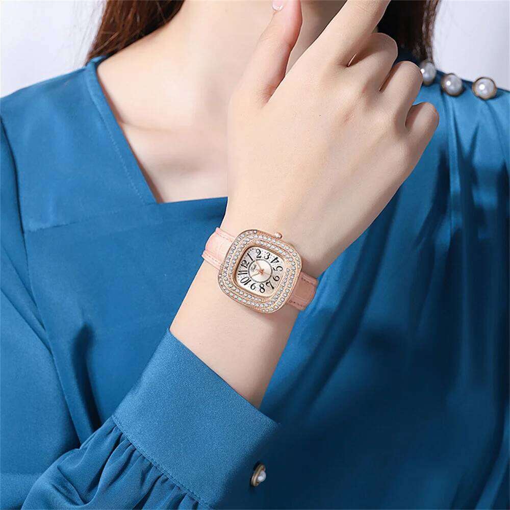 Fashion Full Star Luxury Ladies Square Arabic Numerals Quartz Watch Casual Green Leather Women's Gift Clock Wristwatch XJ260303