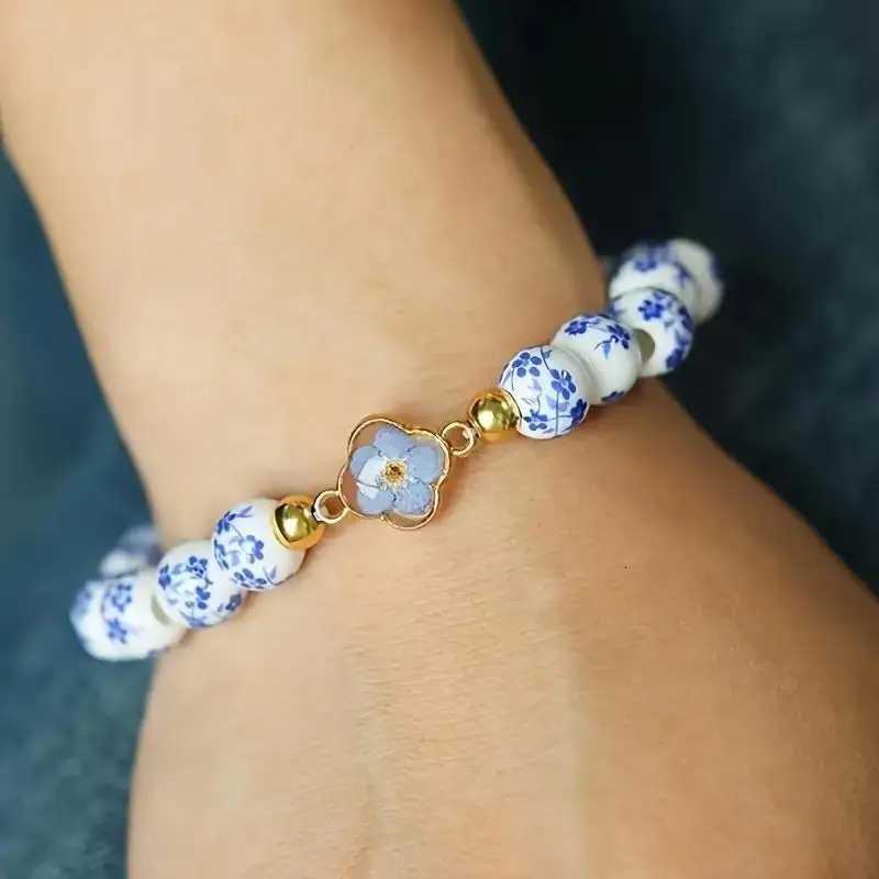 Vintage Blue and White Porcelain Bracelet for Women Ceramic Metal Beads Bowknot Strand Bangle Party Daily Jewelry Accessories H260303
