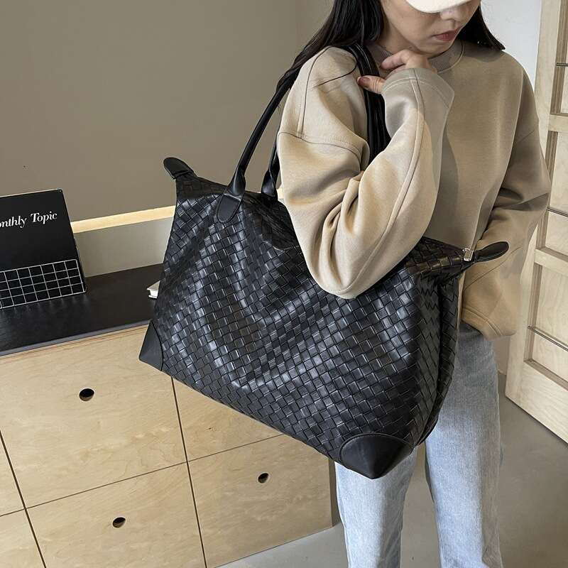 Travel Woven Large Capacity High-End Feel Single Shoulder Business Trip Fitness Storage Korean Style Women's Tote Bag Wholesale
