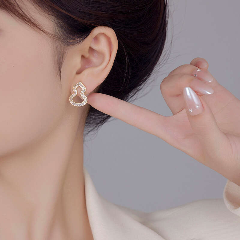 Micro-inlaid Zircon Gourd-shaped Earrings S925 Silver Pins Elegant Exquisite Hollow Design Earrings